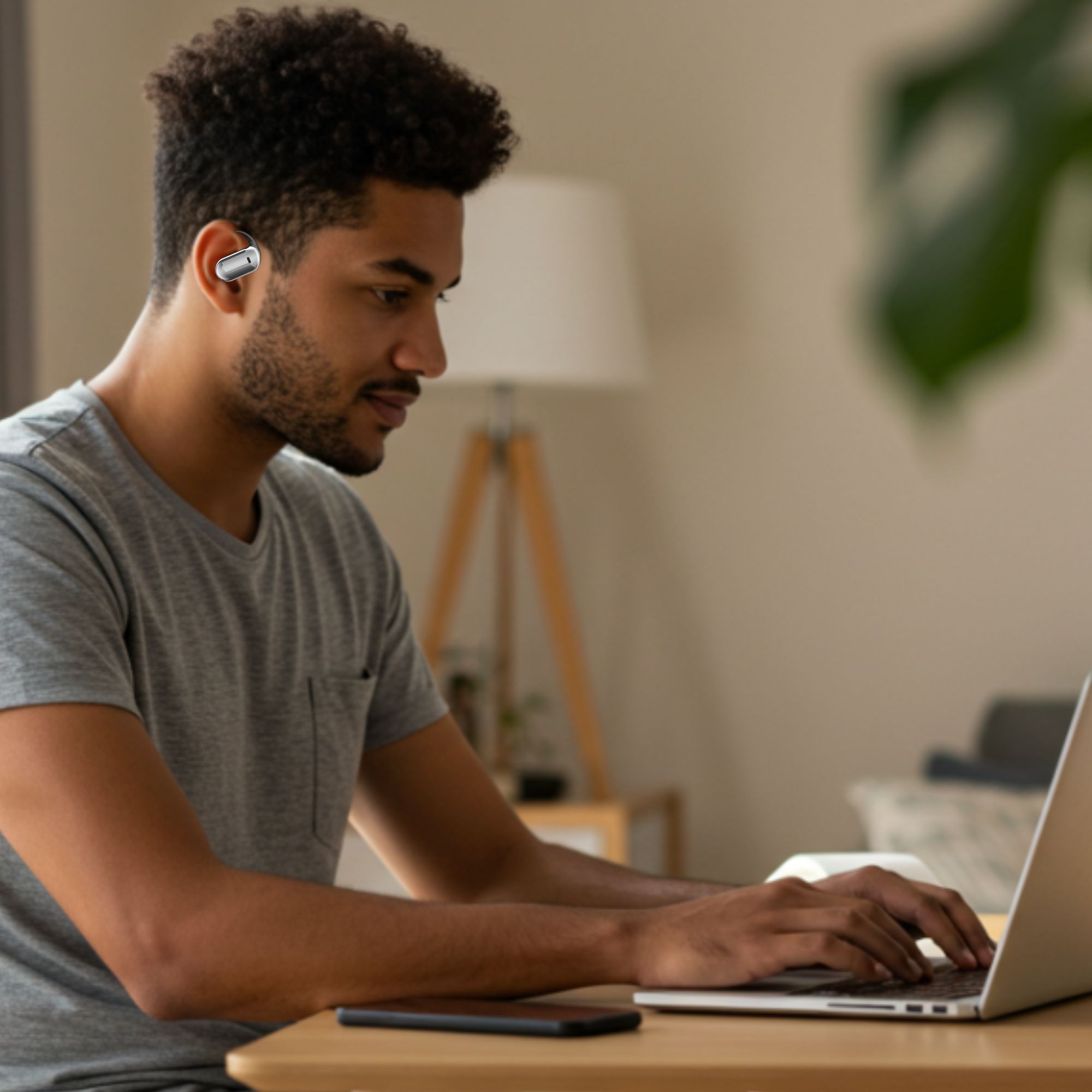 Bluetooth AI Translation Earbuds - Grey_LifeStyle11 Bluetooth AI Translation Earbuds - 144 Language Translator Music and Call Earbuds