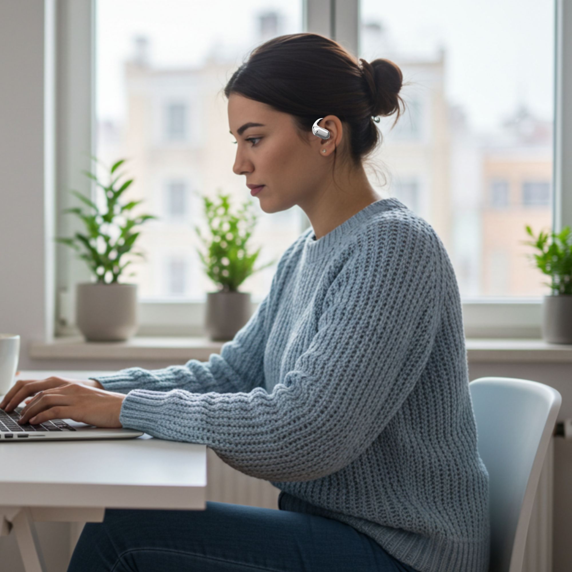 Bluetooth AI Translation Earbuds - Silver_LifeStyle11 Bluetooth AI Translation Earbuds - 144 Language Translator Music and Call Earbuds